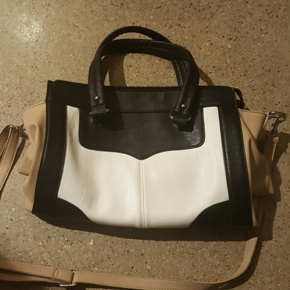 Cute neutral shoulder bag